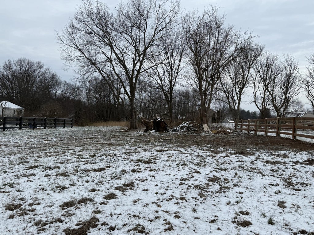 275 Northside Drive, Midway