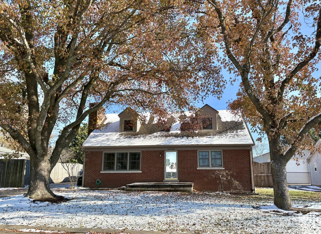 3030 Lynnwood Drive, Paris