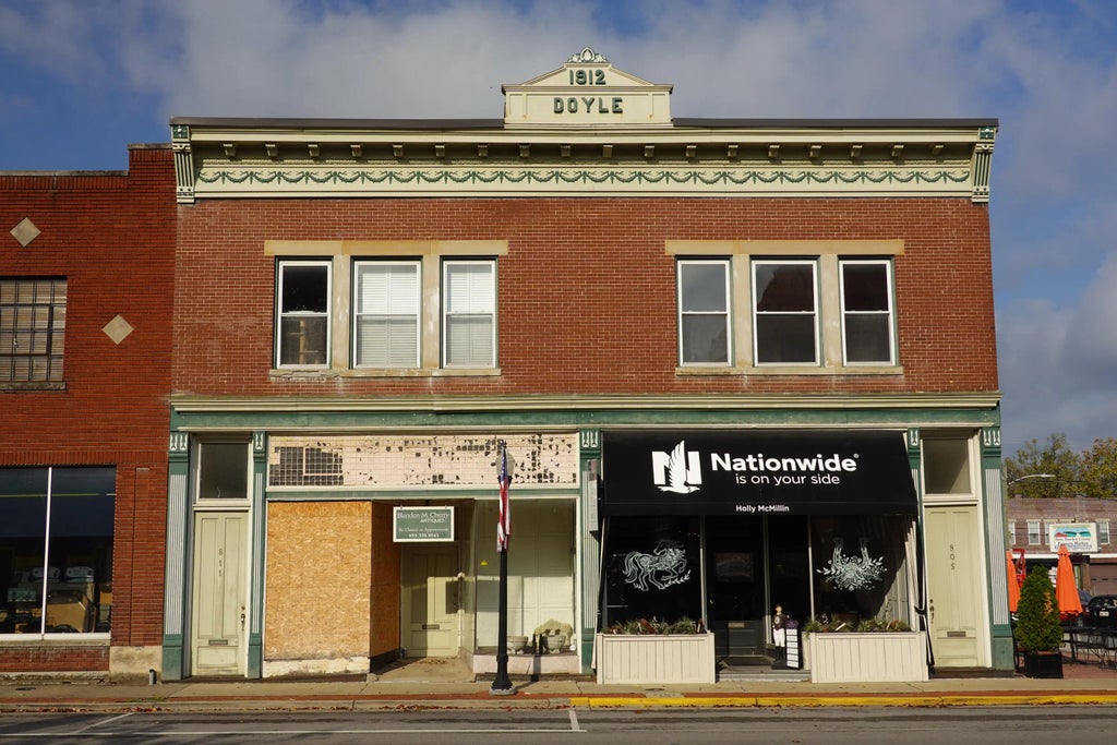 805 - 811 Main Street 805 / 807 / 809 / 811, Paris