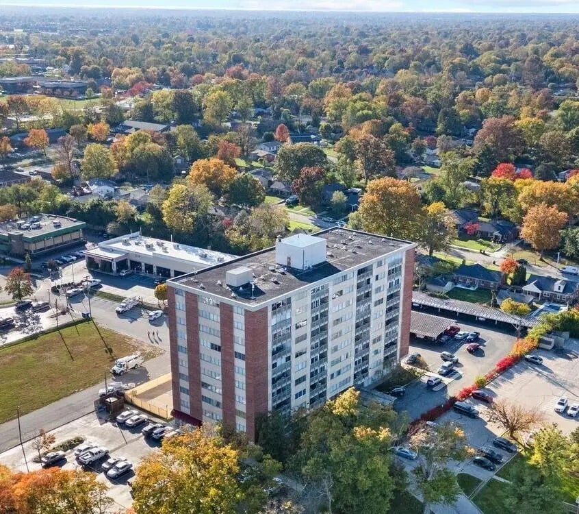 2121 Nicholasville Road Unit 606, Lexington