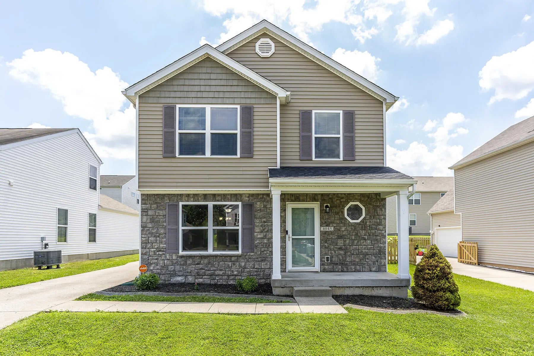 Photo of Listing #26000016