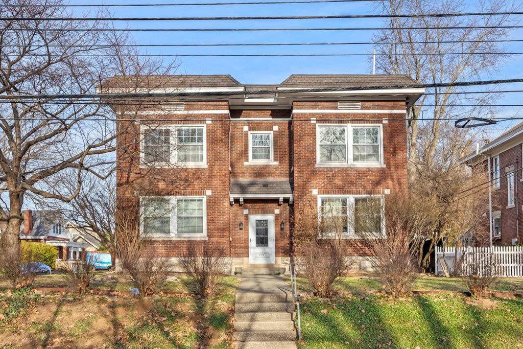 1127 Richmond Road 3, Lexington