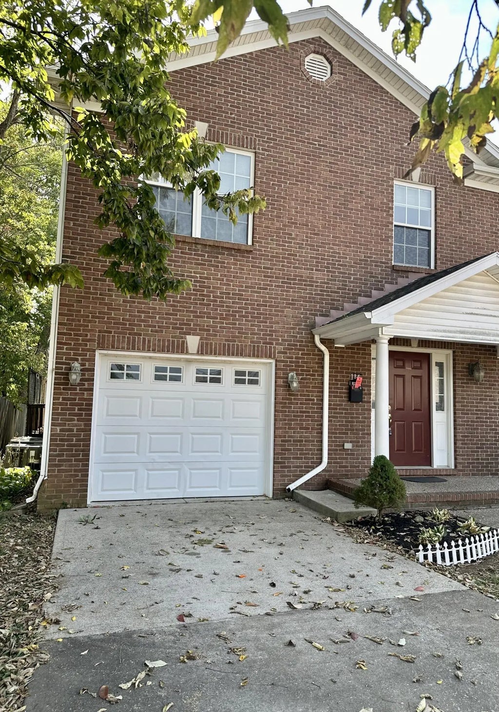 114 W Green Street, Versailles