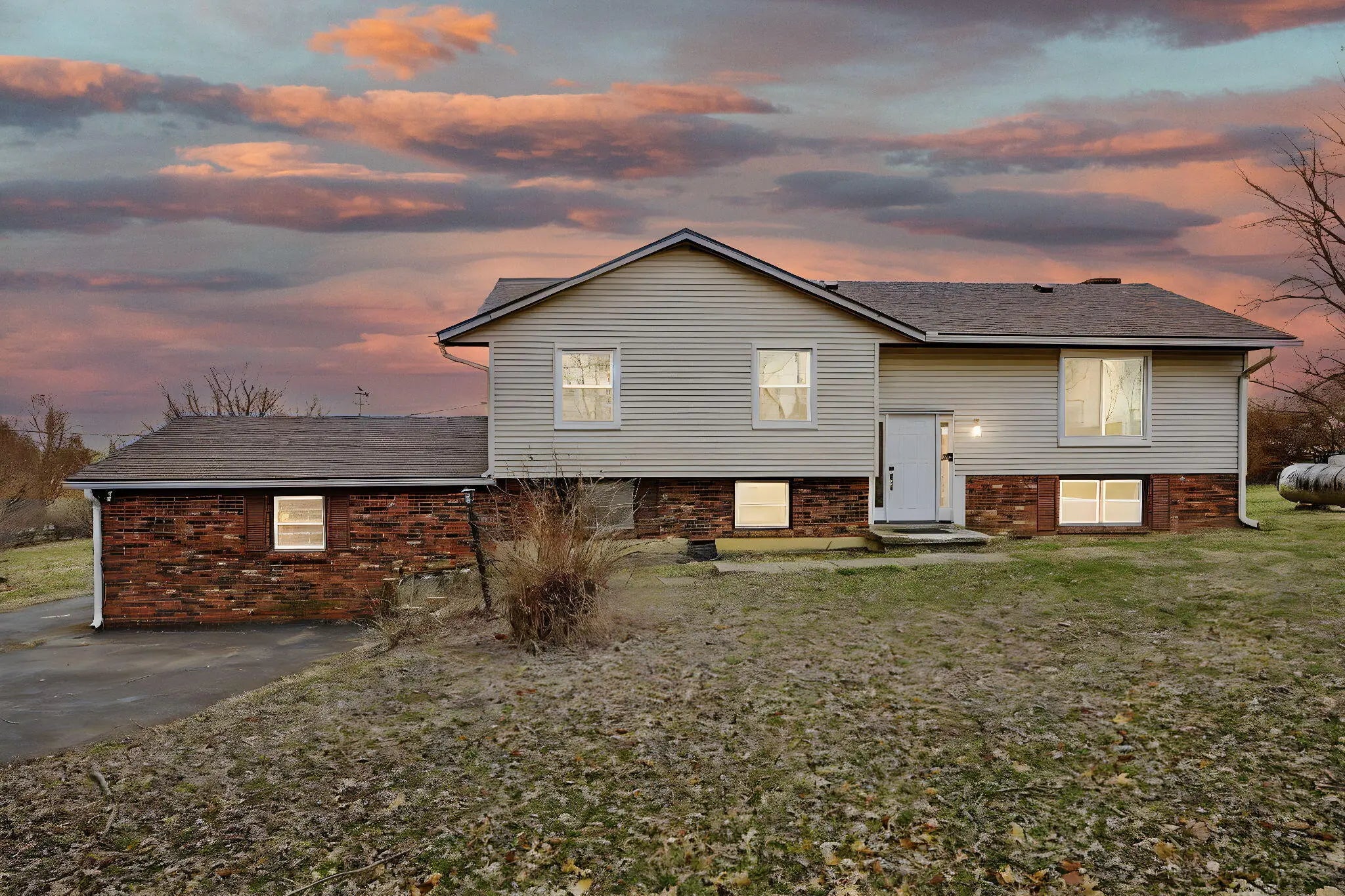 Photo of Listing #26000774