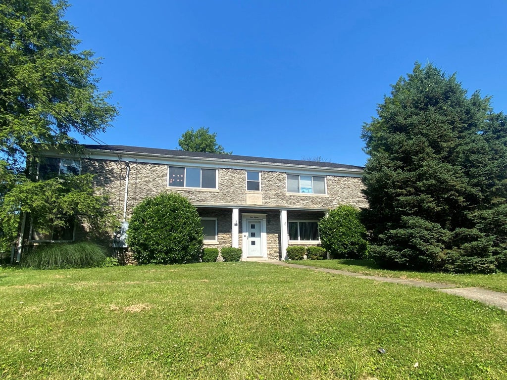 115 Delmont Drive, Lexington