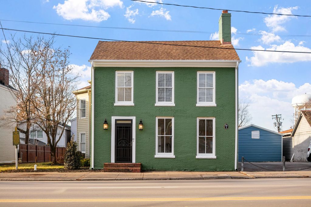 642 W Main Street, Lexington