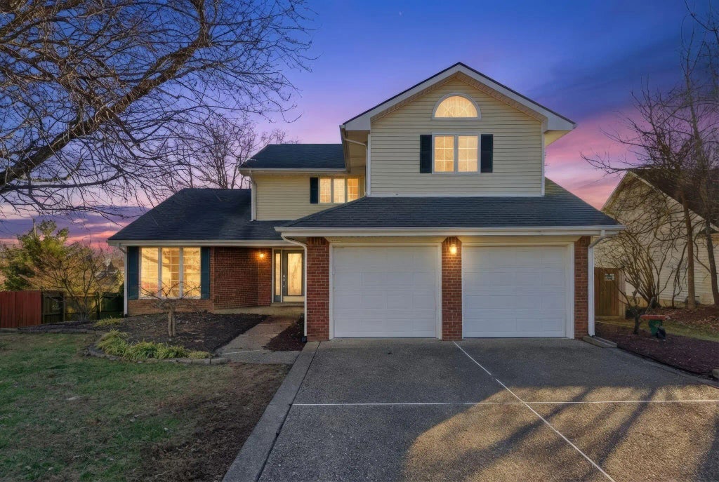 1021 Aderly Lane, Frankfort