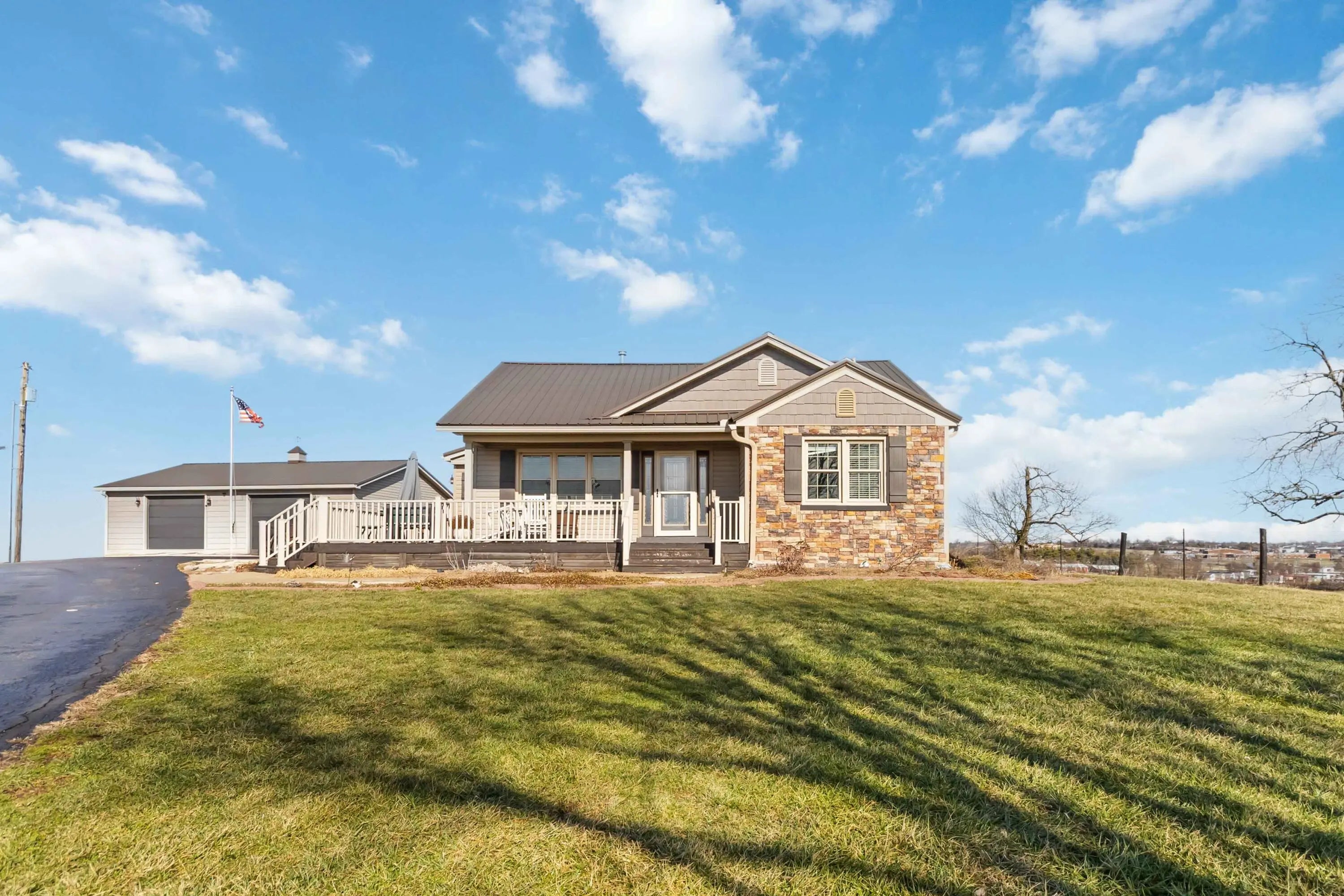 Photo of Listing #26001730