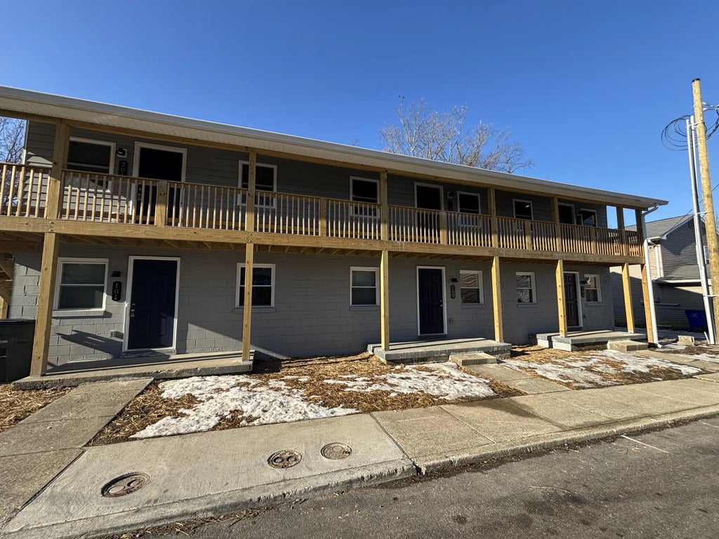 402 Gunn Street 102, Lexington