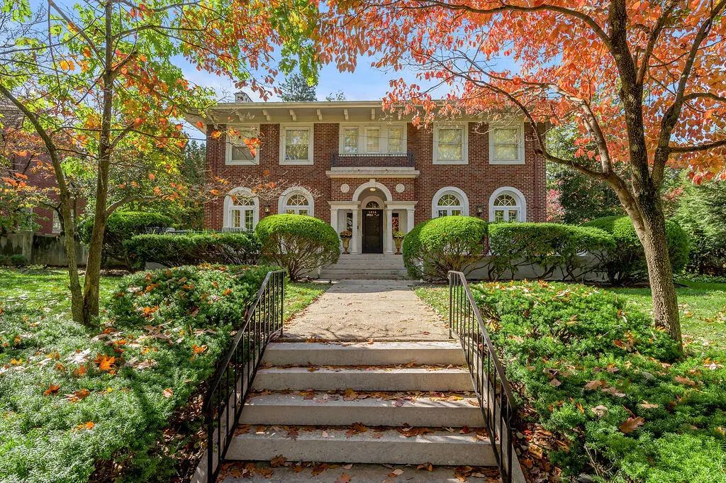 1014 Richmond  Road, Lexington