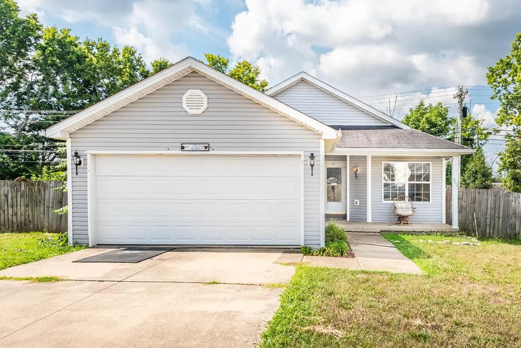 900 Pinoak Drive, Nicholasville