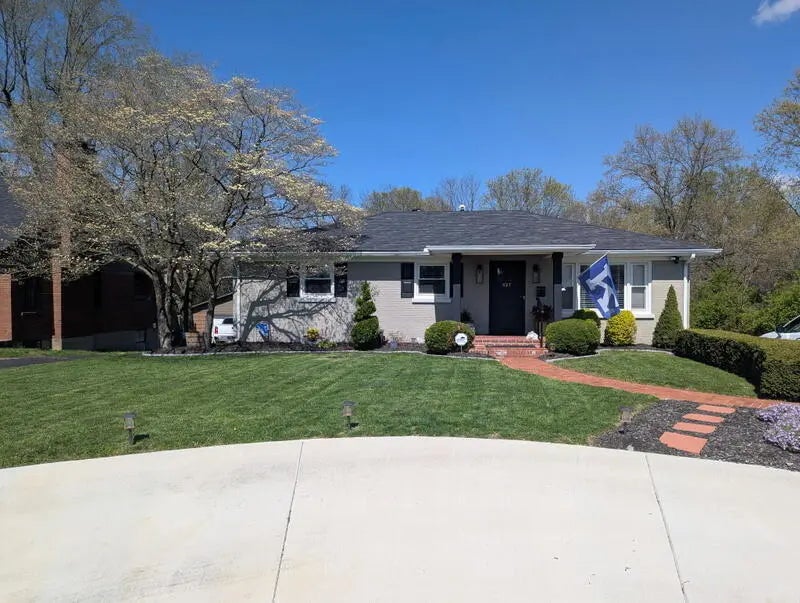 427  Springhill Drive, Lexington