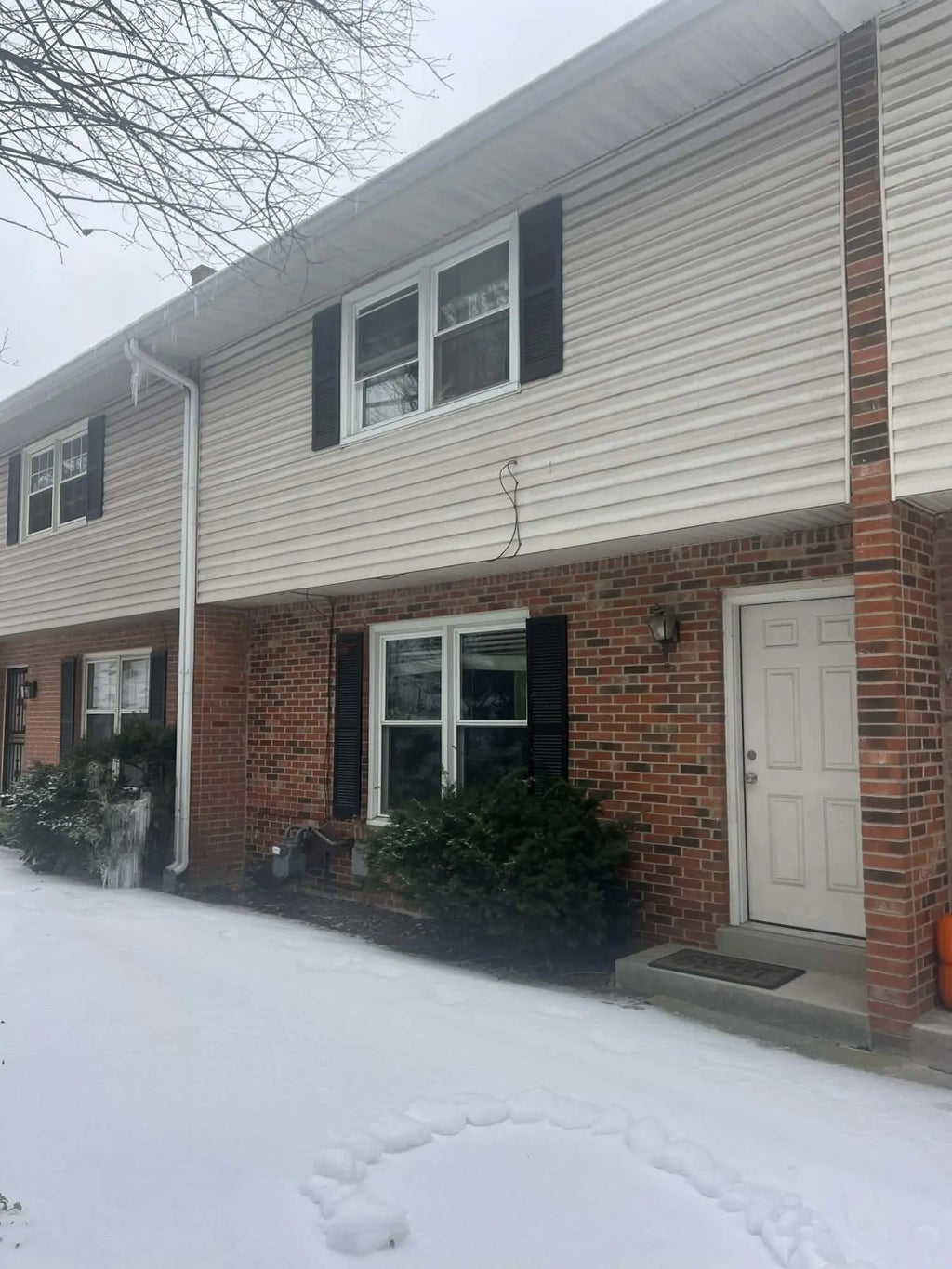 3142 Kirklevington Drive, Lexington