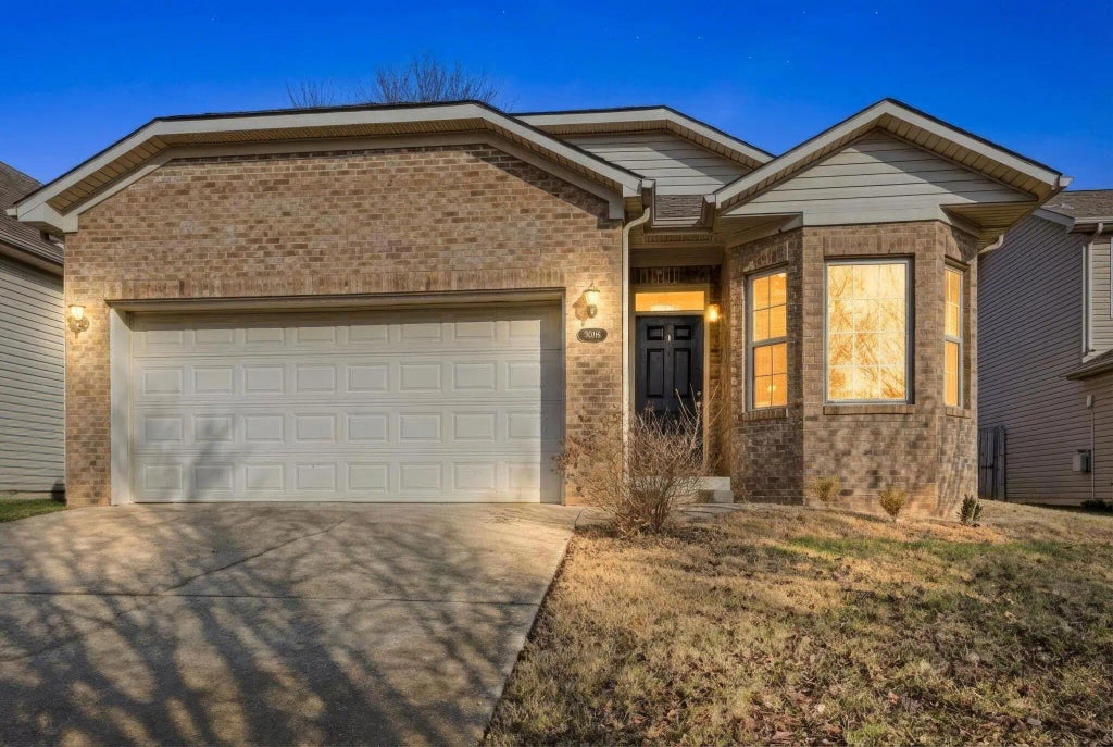 3005 Roundway Down Lane, Lexington