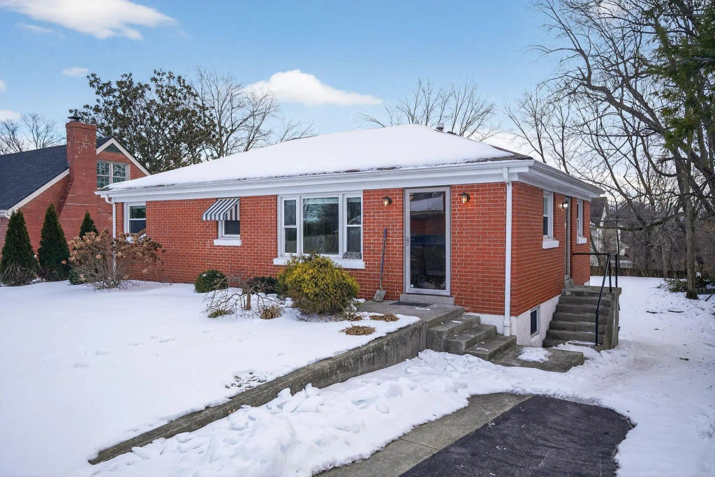 2564 Millbrook Drive, Lexington