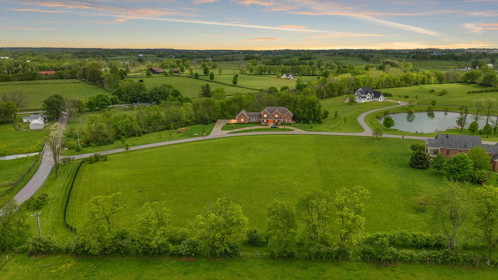 102 Pemberley Cove Lane, Georgetown