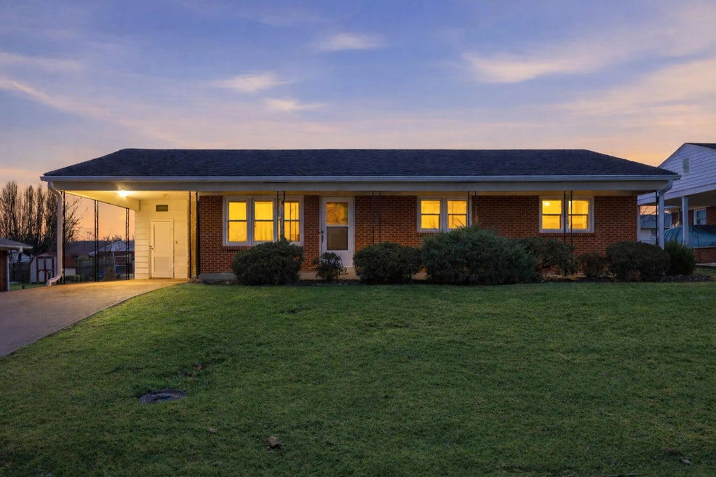 196 W Erskine Drive, Danville