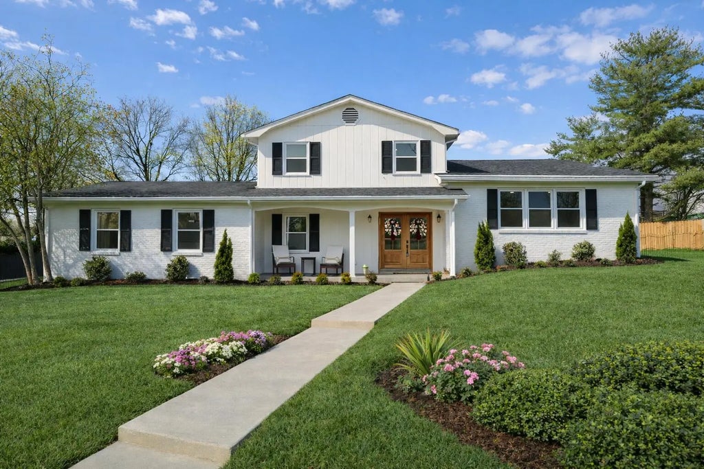 2117 Paige Court, Lexington