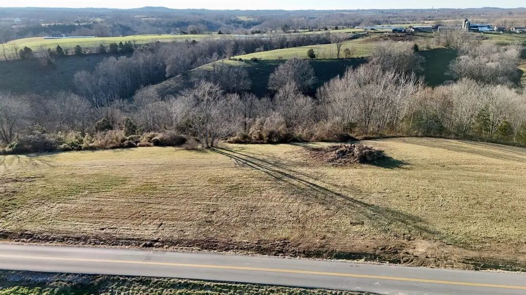 5387 Sugar Creek Road, Lancaster