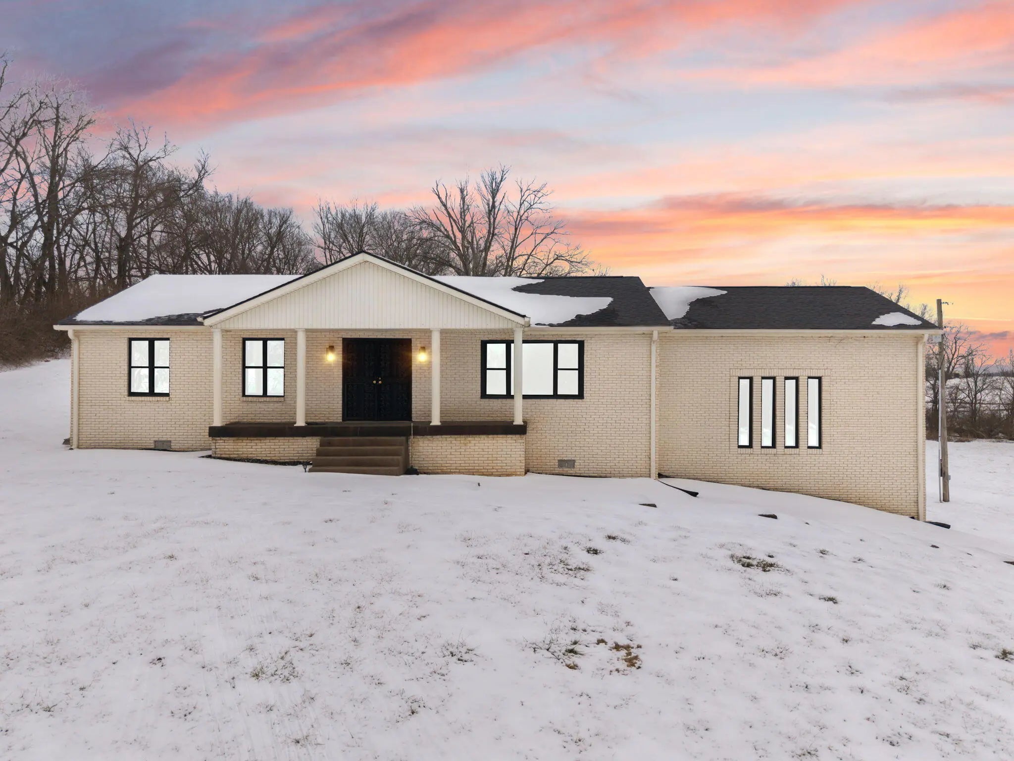 Photo of Listing #26003012