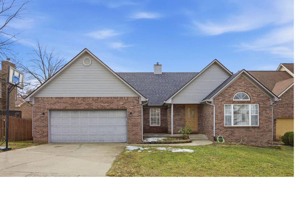3712 Maple Ridge Circle, Lexington