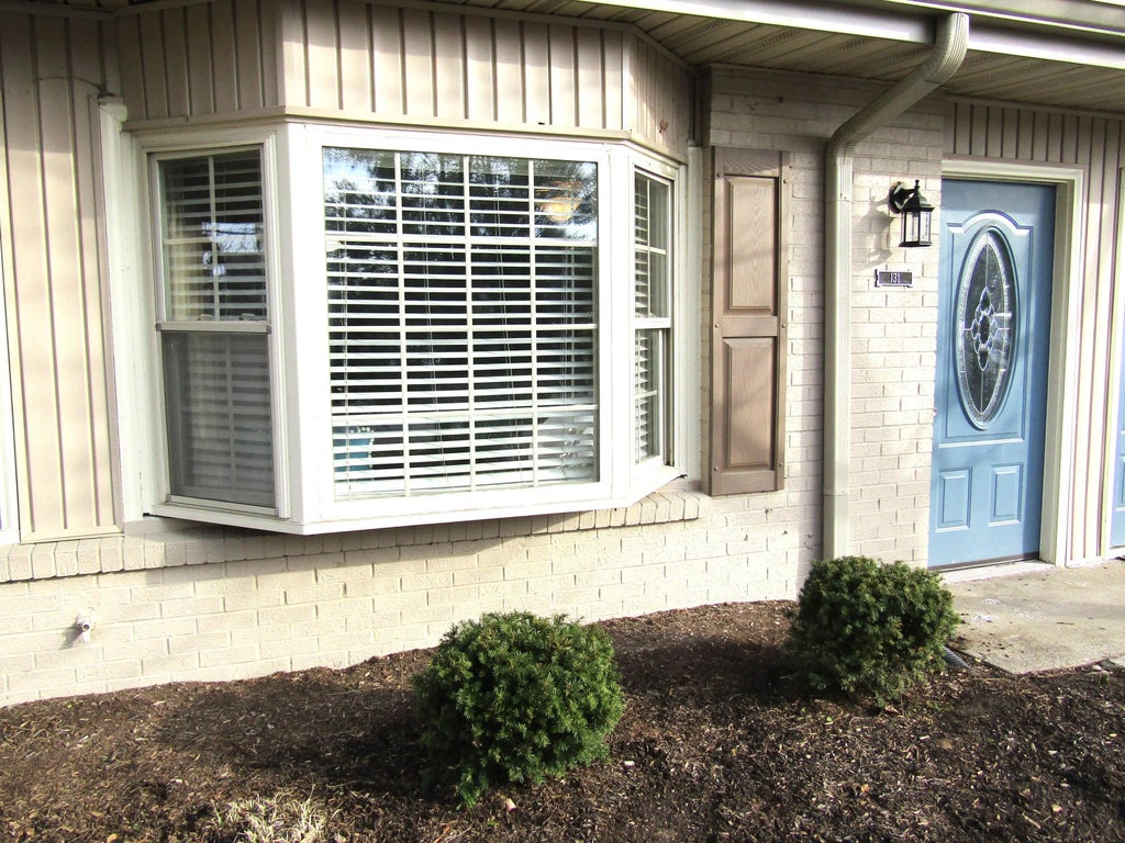 131 Regency Point Path, Lexington