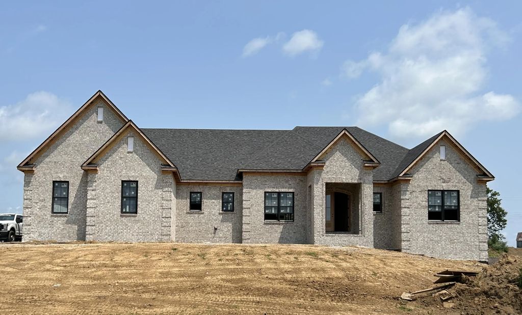 229  Doe Run  Road, Nicholasville