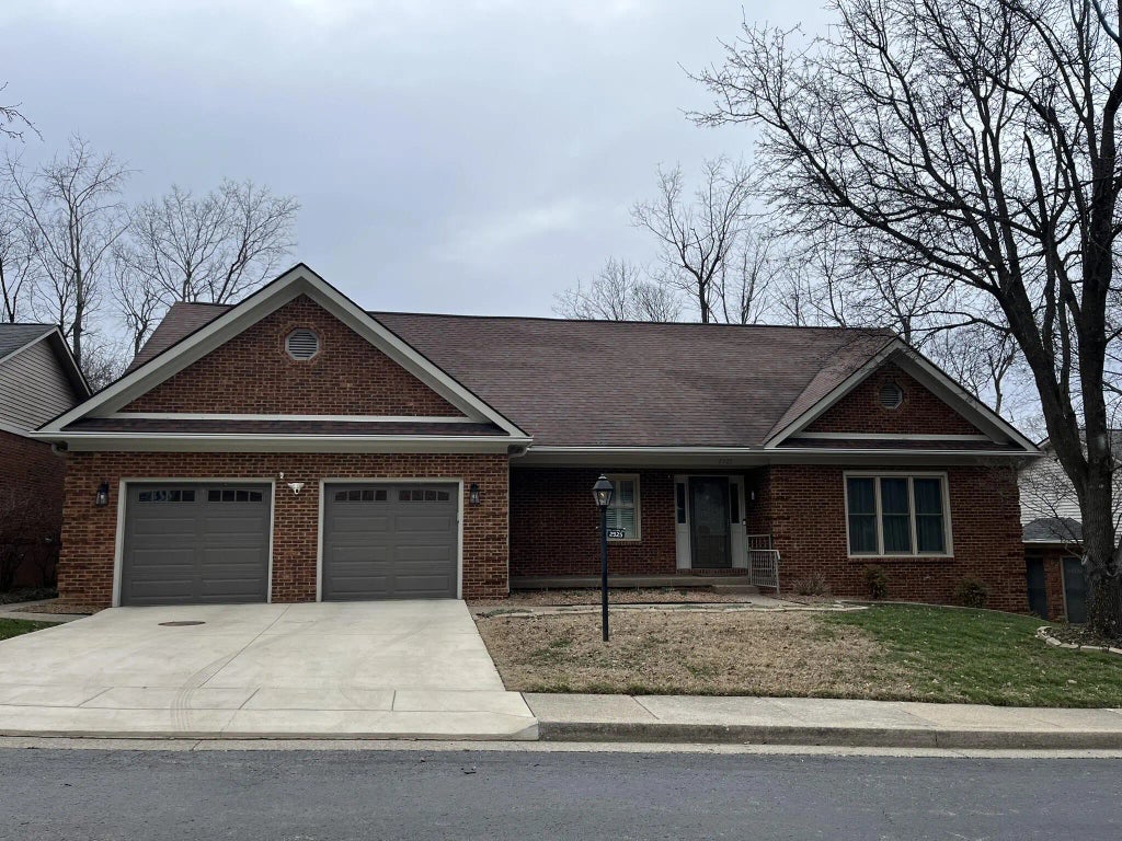 2925  Tabor Oaks Lane, Lexington