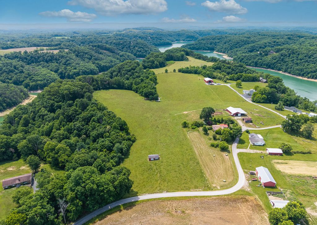 3175 Ard Ridge Road, Nancy