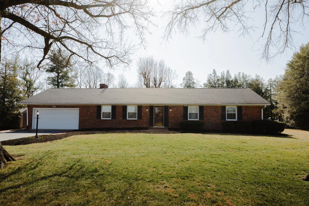 4660 Athens Walnut Hill Pike, Lexington