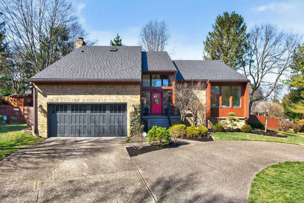 3205 Lyon Court, Lexington