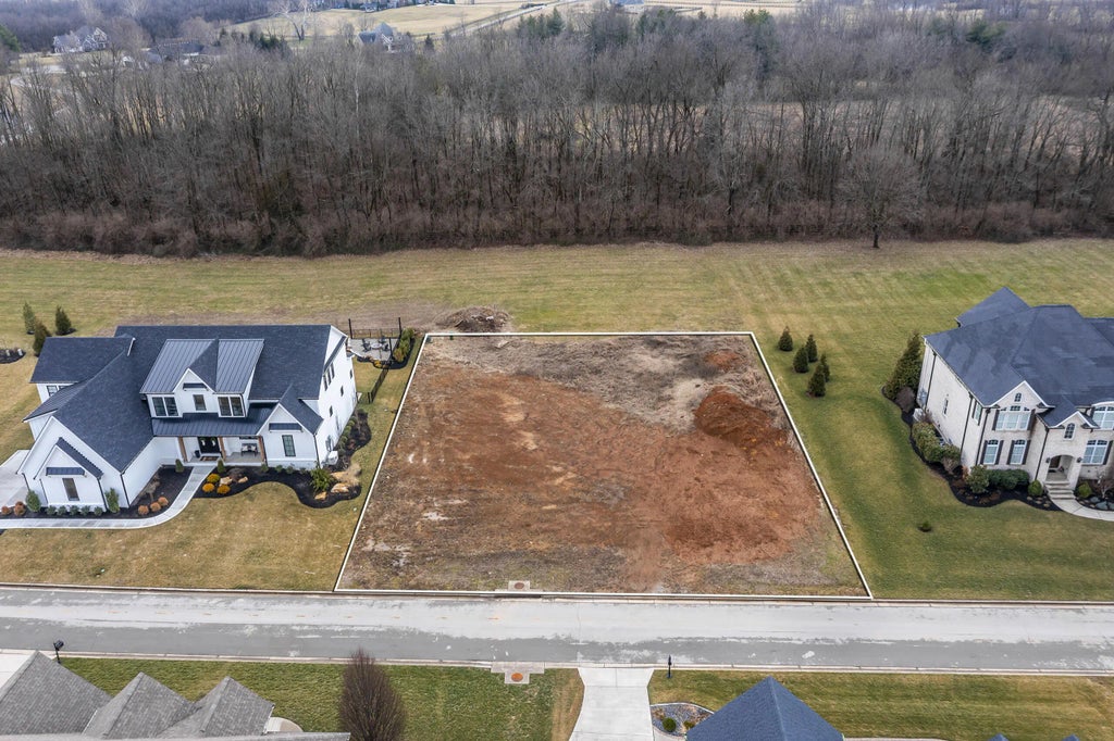 3892 Real Quiet Lane, Lexington