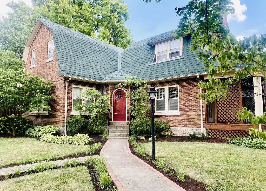 909 Aurora Avenue, Lexington