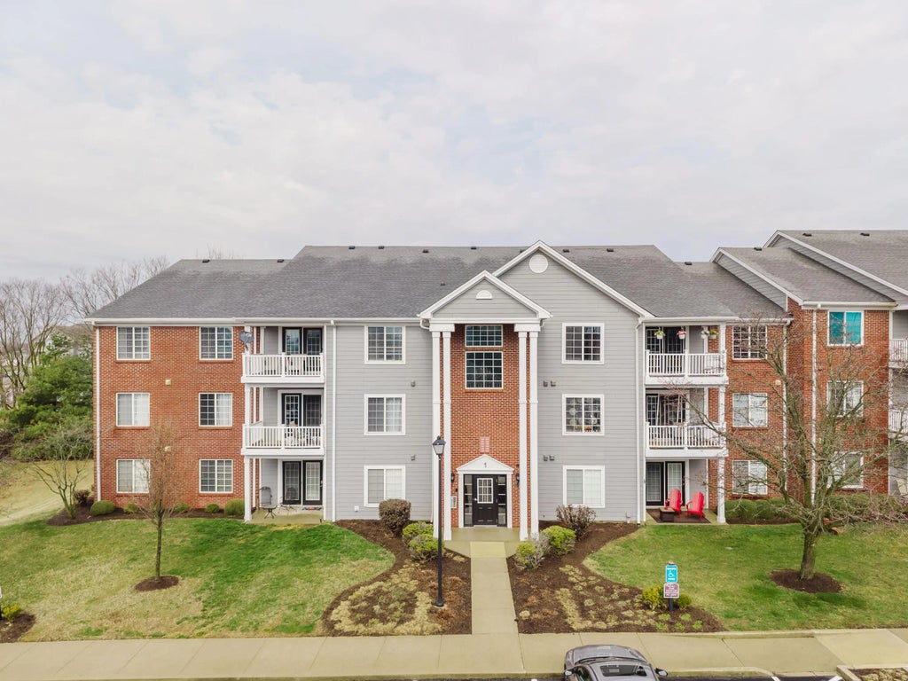 2312 Remington Way 1304, Lexington