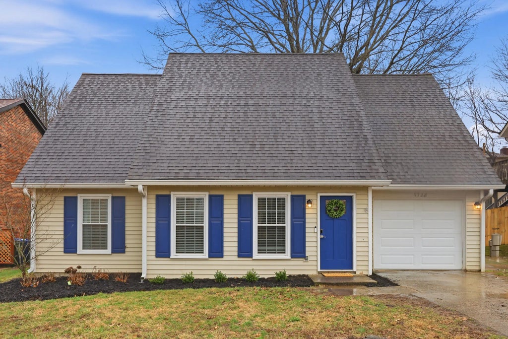 1728 Masters Lane, Lexington