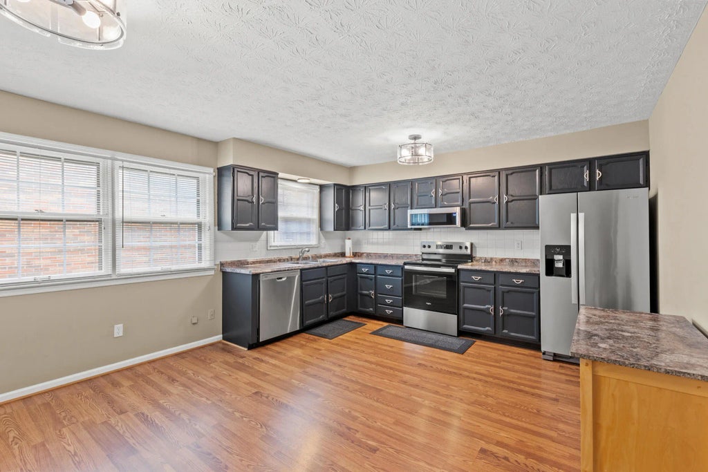 3848 Mcgarry Drive, Lexington