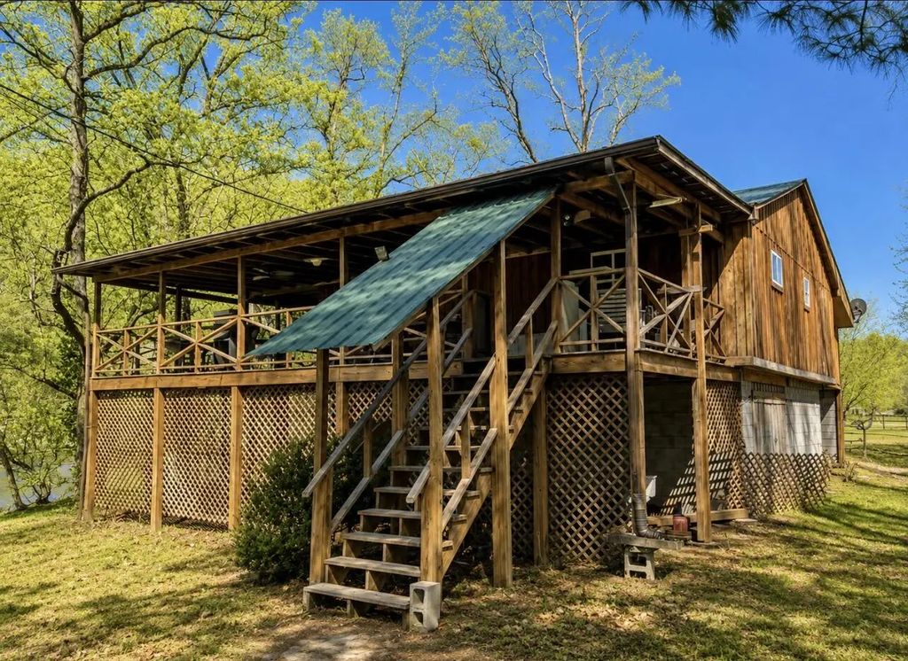 240 Athens Boonesboro Road, Winchester