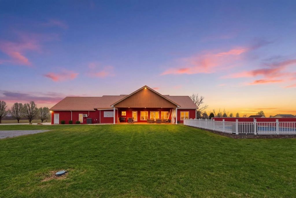 56 Ridgefield Drive, Liberty