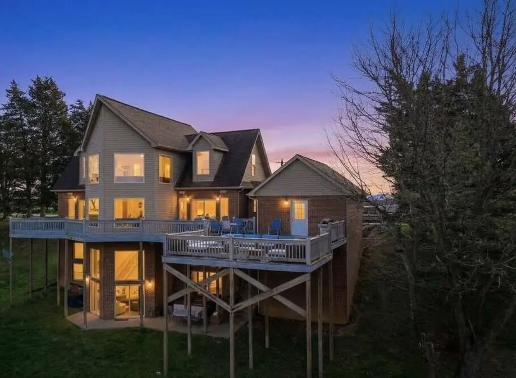 333 Old Waitsboro Road, Bronston