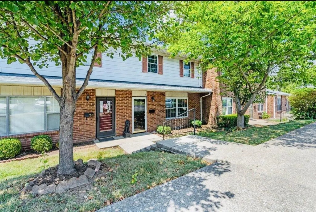 3500 Warwick Drive #27, Lexington