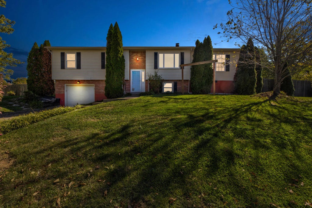 556 Lakeview Circle, Mt Sterling