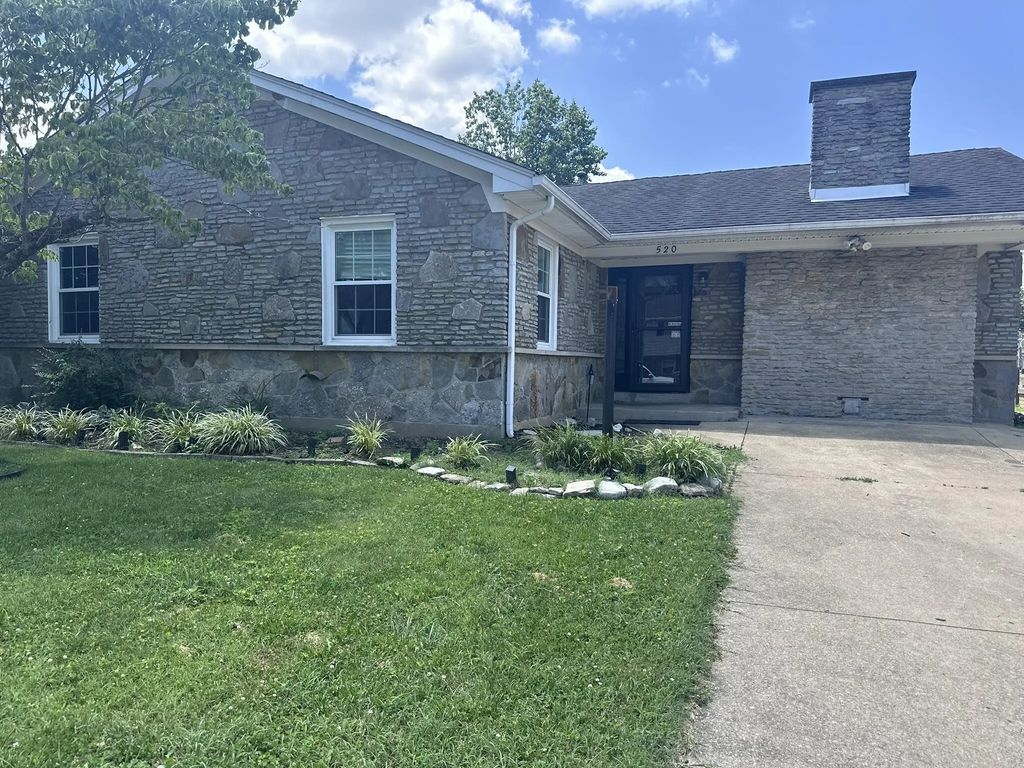 520 Pinoak Drive, Nicholasville