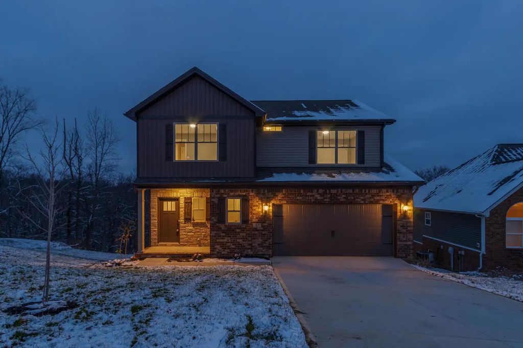 126  Hickory Grove Court, Georgetown