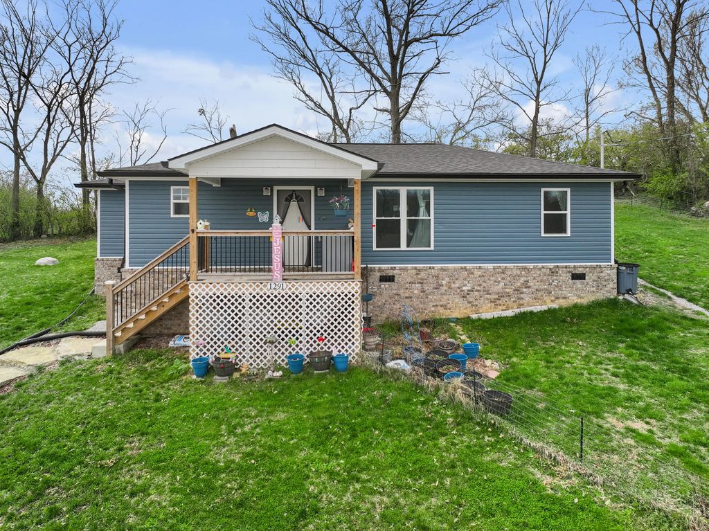 1291-1299 Muddy Creek Road, Winchester