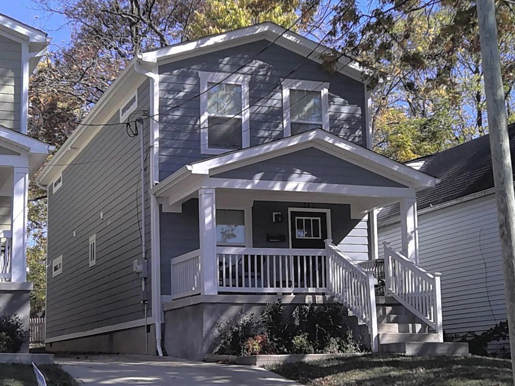 241 Devonia Avenue, Lexington