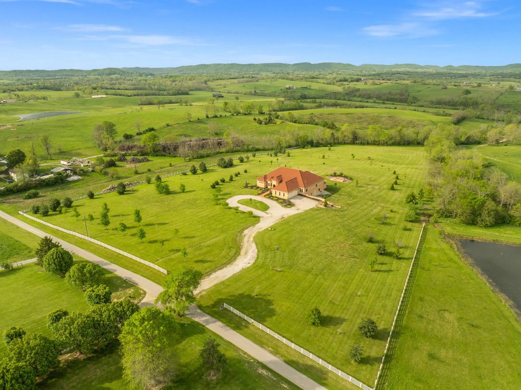 406 Halcomb Lane, Paint Lick
