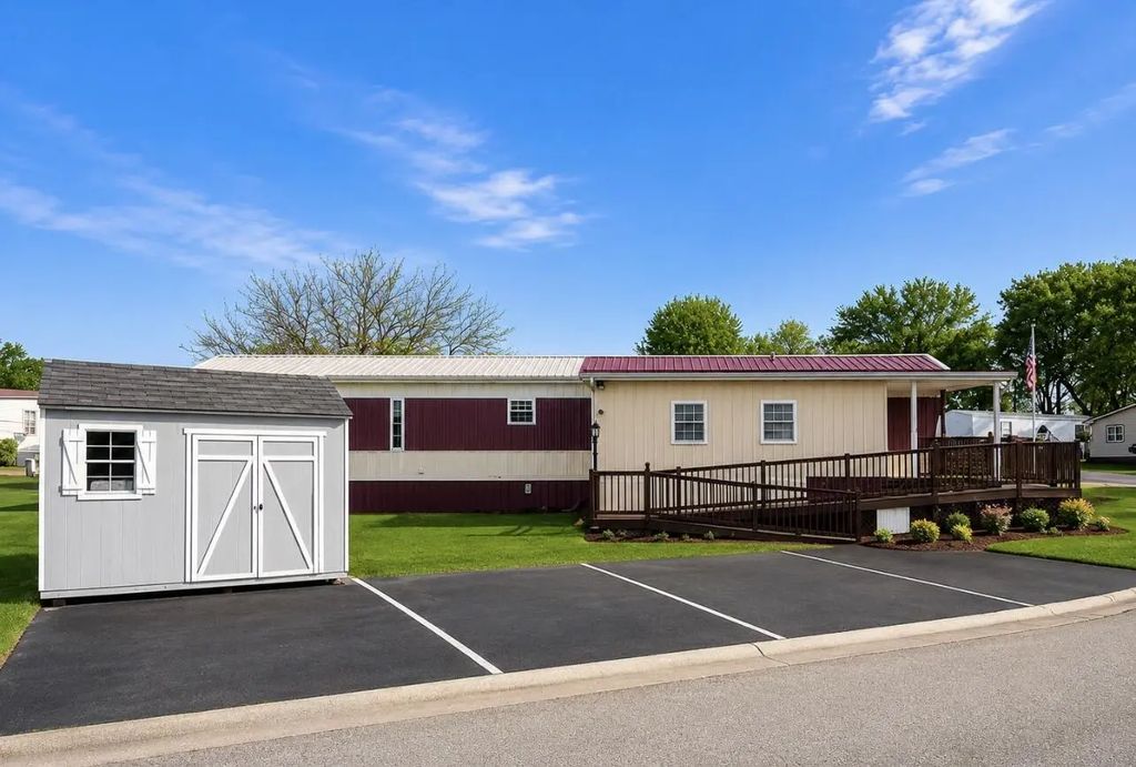 404 Mount Vernon Drive, Winchester
