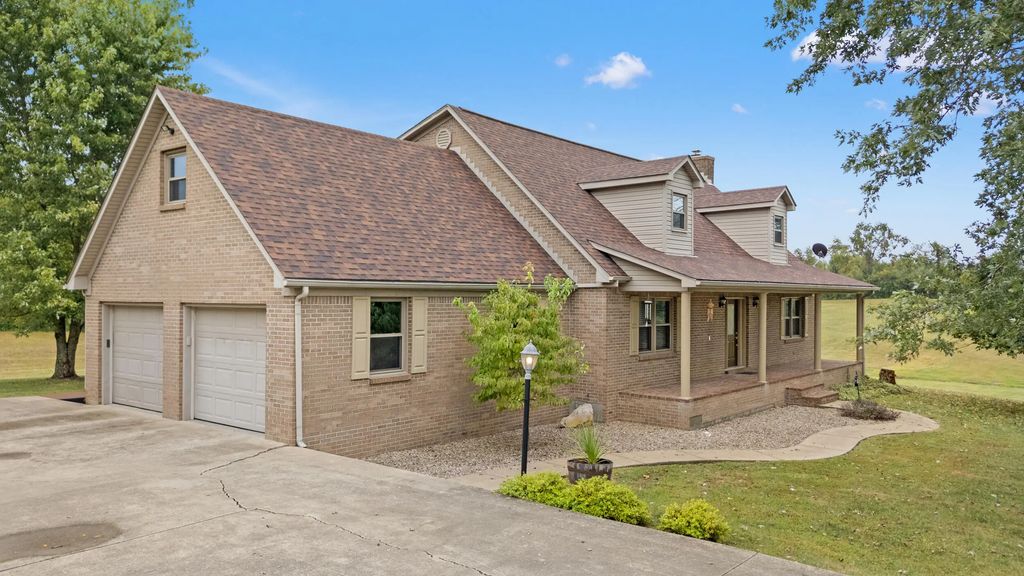 1233 Johnson Road, Lawrenceburg