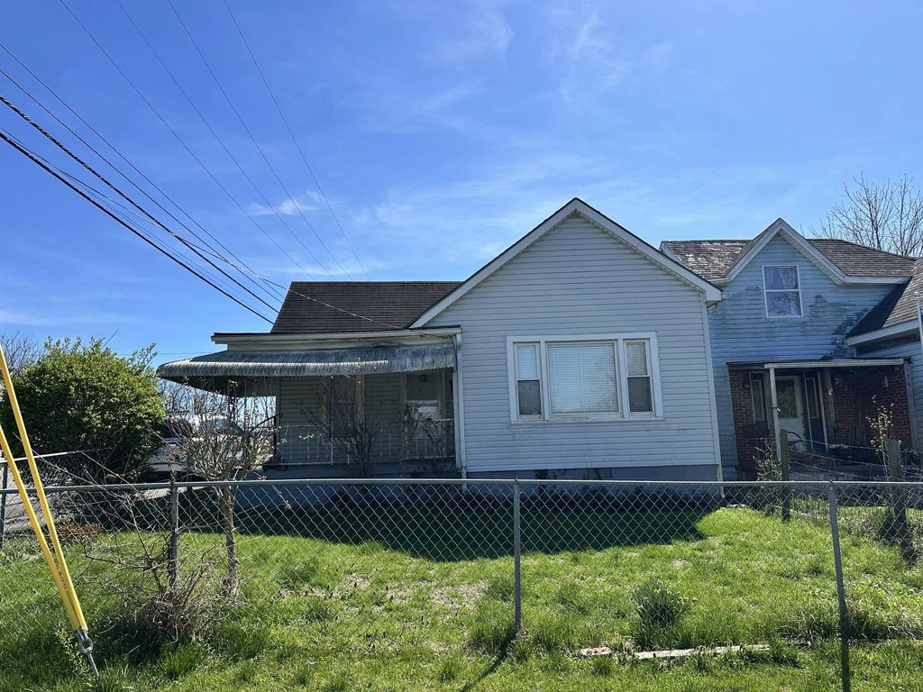 174 Cook Avenue, Winchester