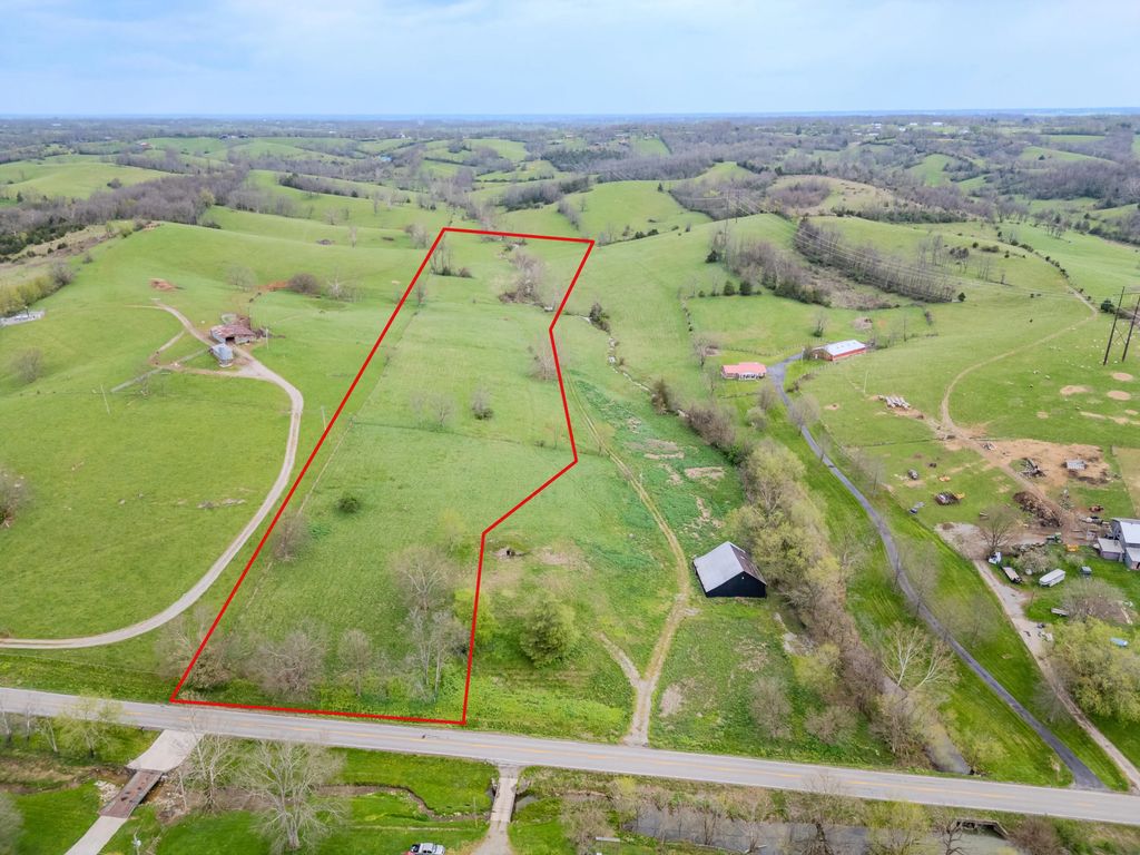 2996 Irvine Road, Winchester